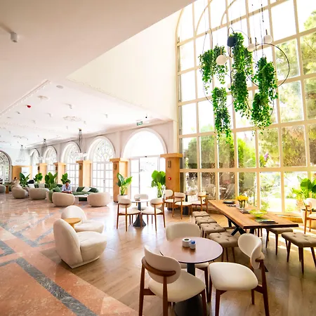 Rose Garden Premium 4*