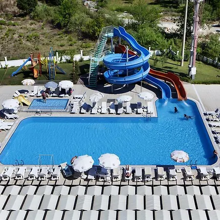 Larissa Garden Hotel