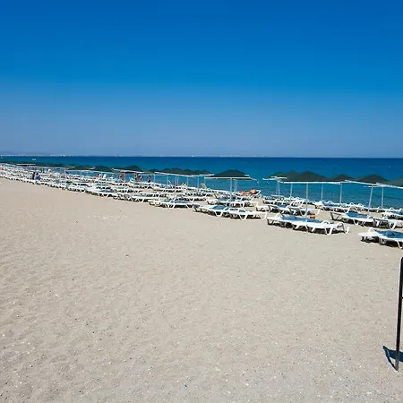 Larissa Garden Hotel