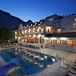 Hotel Rose Garden Premium