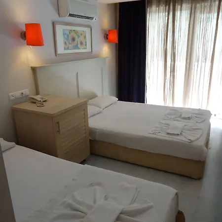 Rose Garden Premium Hotel