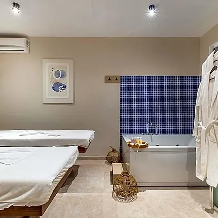 Rose Garden Premium Hotel 4*