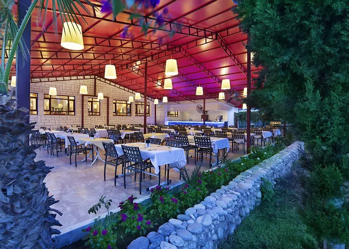 Rose Garden Premium Hotel 4*
