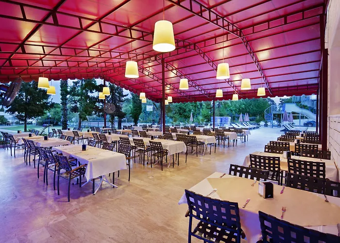 Rose Garden Premium Hotel 4*