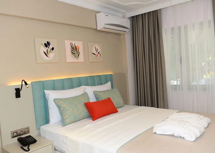 Hotel Rose Garden Premium 4*